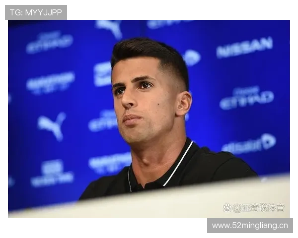 若昂·坎塞洛对比阿什拉夫：控球与冲击力差异