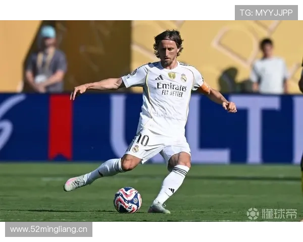 巴尔韦德接棒莫德里奇、克罗斯：皇马中场代际交接解析