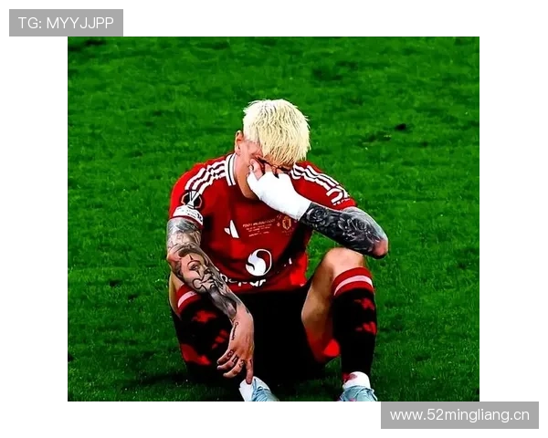 曼联更衣室矛盾再度曝光，内部分歧对赛季稳定性造成影响